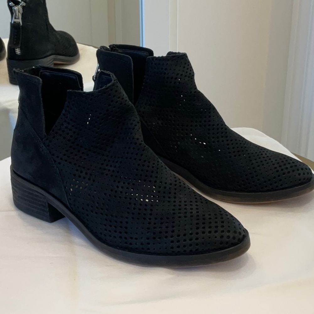 Dolce Vita Tommi perforated bootie